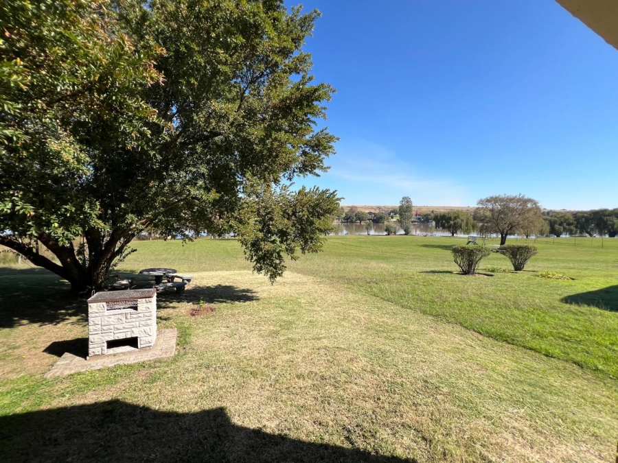 2 Bedroom Property for Sale in Deneysville Free State